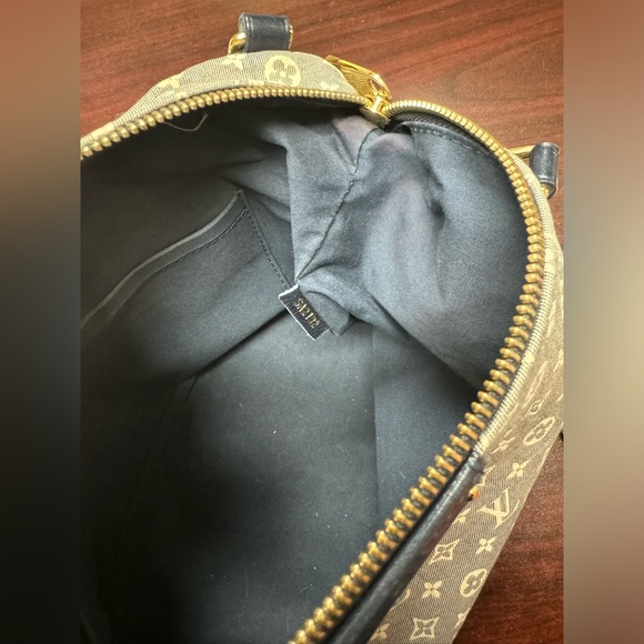 Louis Vuitton Idylle Ballade Medium Shoulder Bag Blue with Matching Wall… - Picture 4 of 8